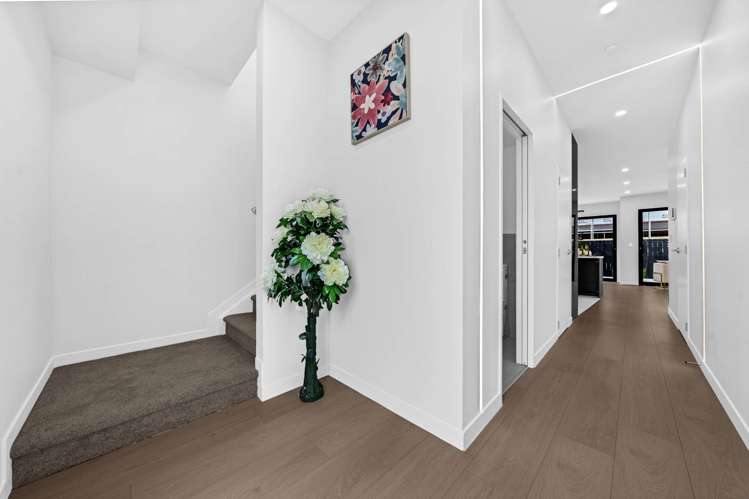 8 Murray Grey Lane Papakura_21