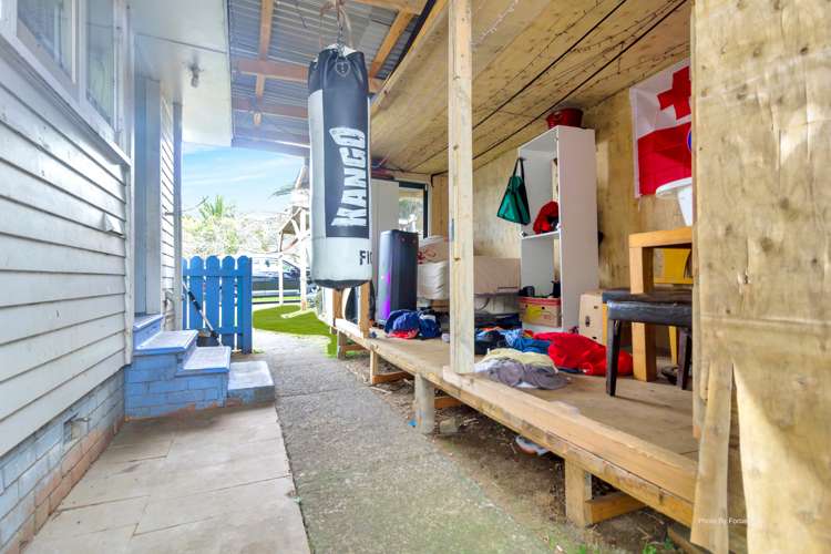 1/85a Tidal Road Mangere_16