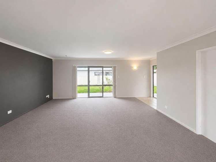 15 Tarbet Street Flaxmere_7