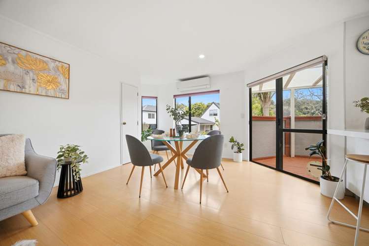 2/57 Howe Street Howick_12