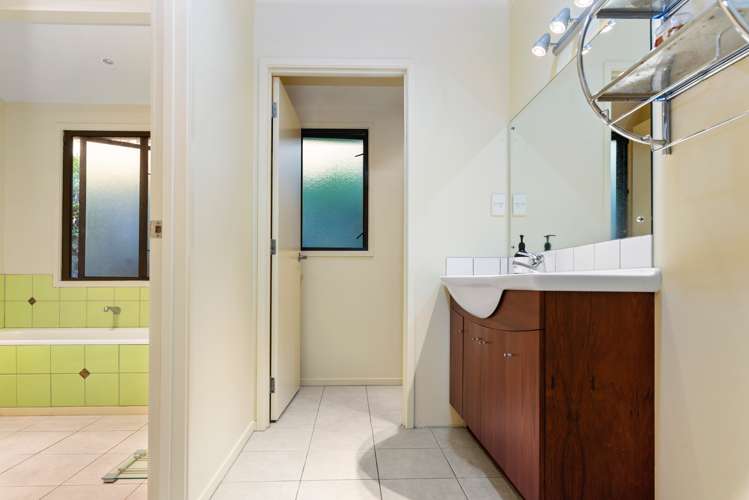 11 Gemini Place Kawaha Point_15