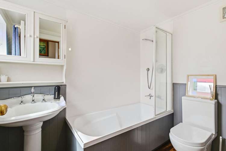 13 Daniell Street Newtown_17