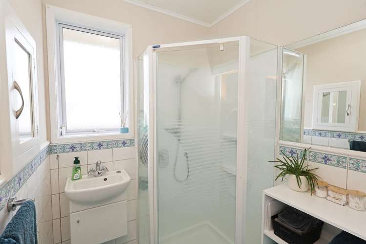 84 Racecourse Road Glengarry_15