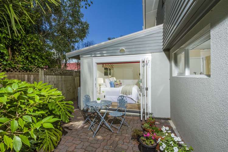 3 Owens Road Devonport_26