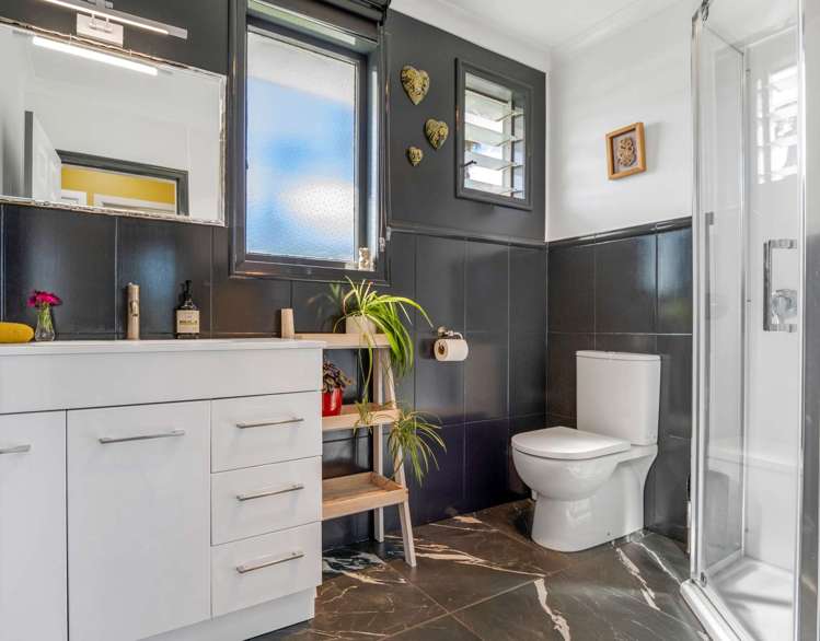 7 Glenfield Place Brookfield_13