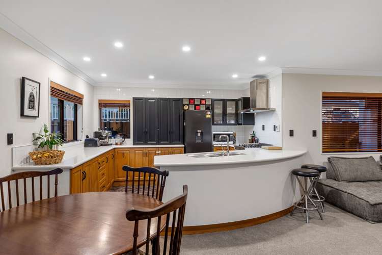 54 Matua Road Matua_9