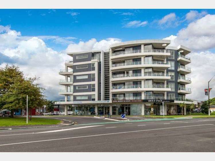 5a/84 Gunner Drive Te Atatu Peninsula_0