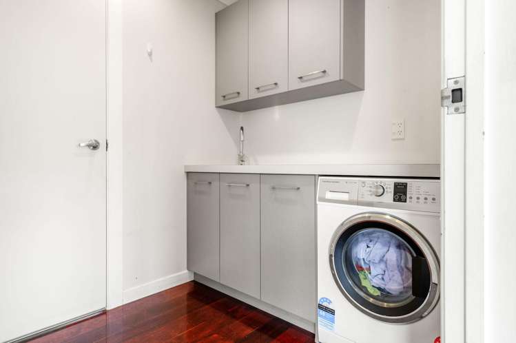 80 Cook Street Hamilton East_19