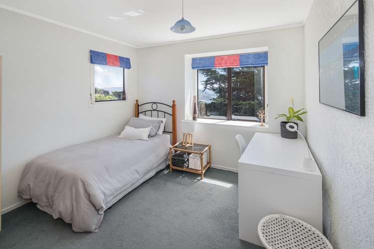 21 Signallers Grove Strathmore Park_15