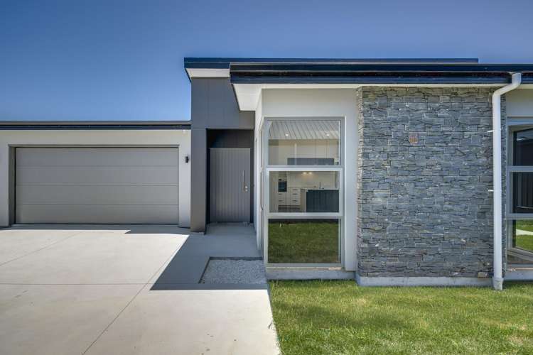 22 Whangaehu Place_0