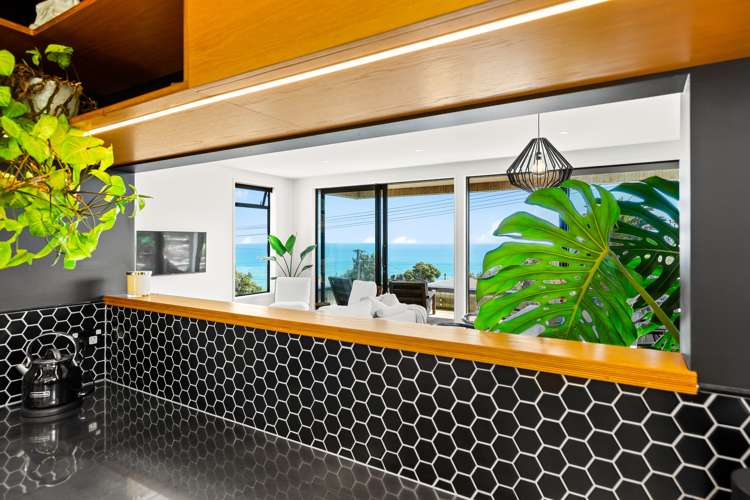 11 Edwin Mitchelson Road Muriwai_7