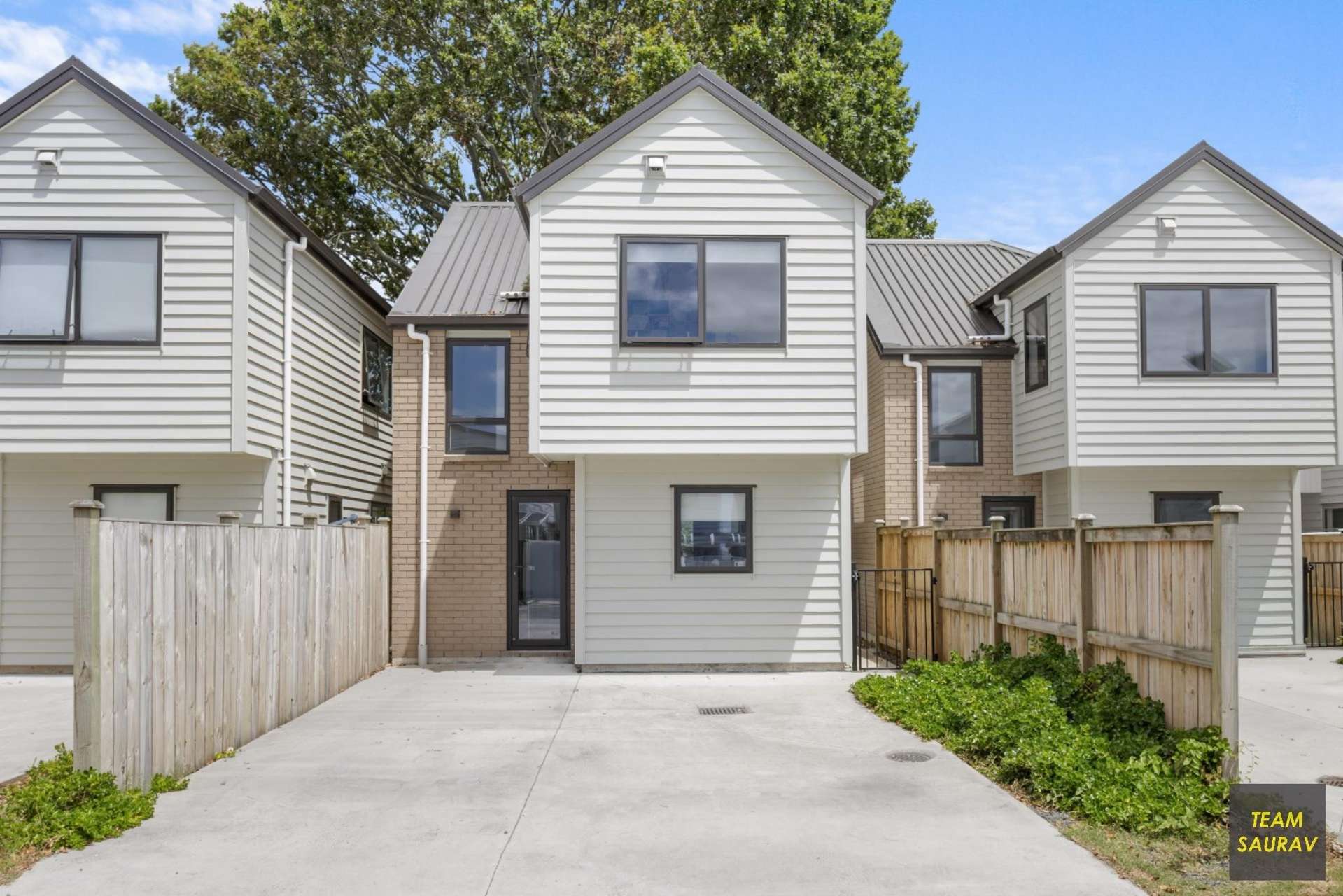 121B Grove Papakura_0