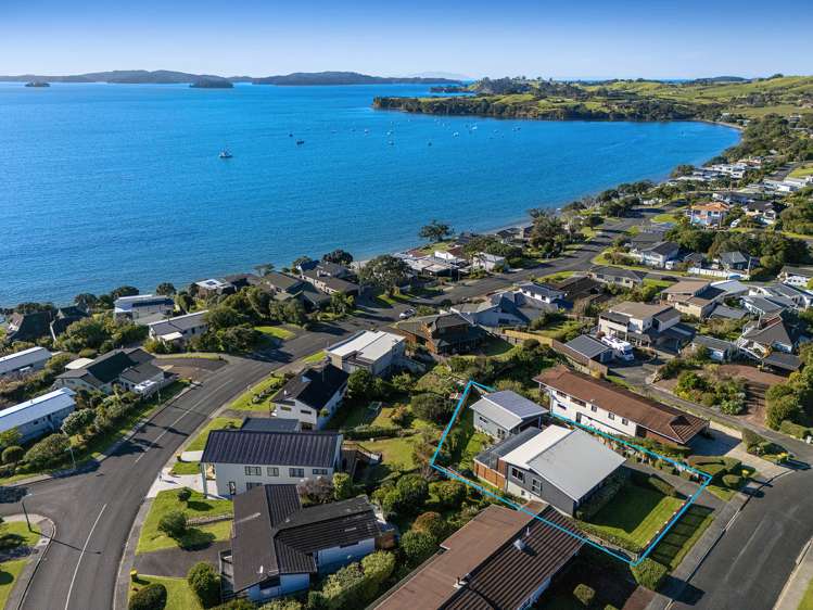 3 The Nook Algies Bay_33