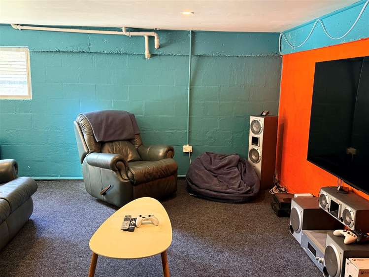 19 Coates Street Greymouth_21