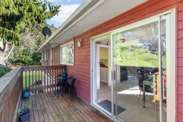 203 Woodlands Park Road Titirangi_2