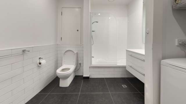 Gc/23 Upper Queen Street Auckland Central_4