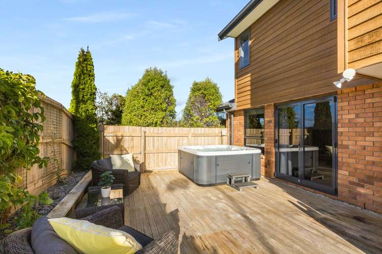 14 Betty Watt Grove Riverstone Terraces_27