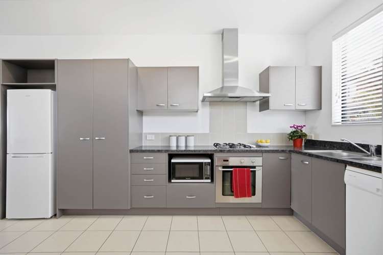 21/22 Northcross drive_5