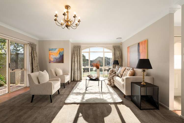 5 Castlehill Court Wattle Downs_3