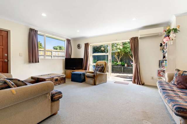 12 Les Marston Place Pukekohe_1