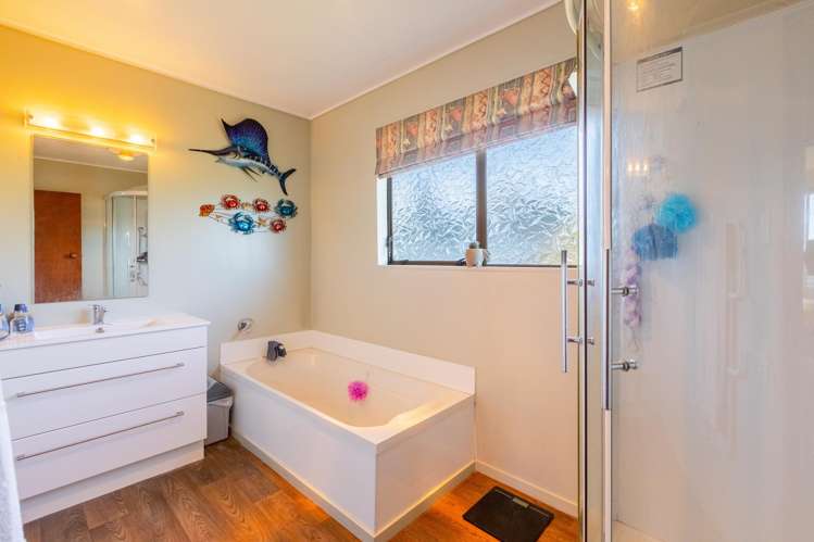 17 Gaisford Terrace Waipukurau_11