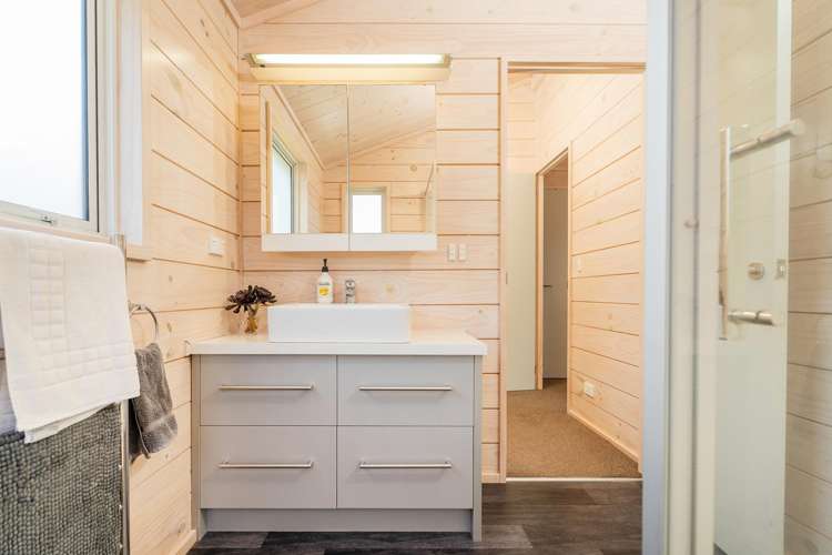 203 Kenwood Drive Matarangi_17