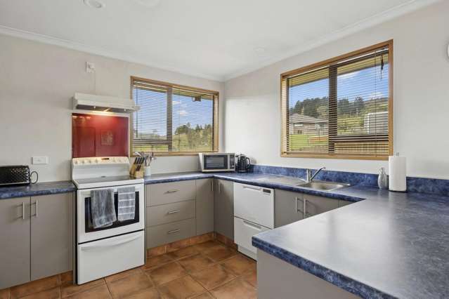 37 Burgess Street Green Island_2