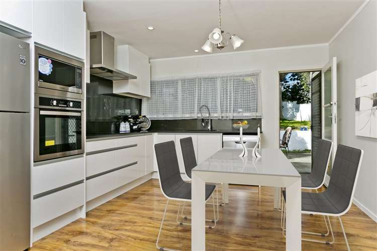 1/21 Domain Road Glenfield_2