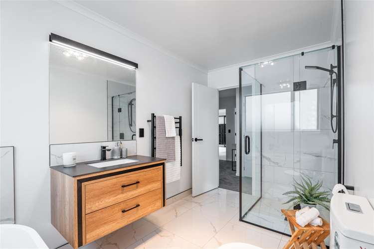 18 Halley Drive Chartwell_12