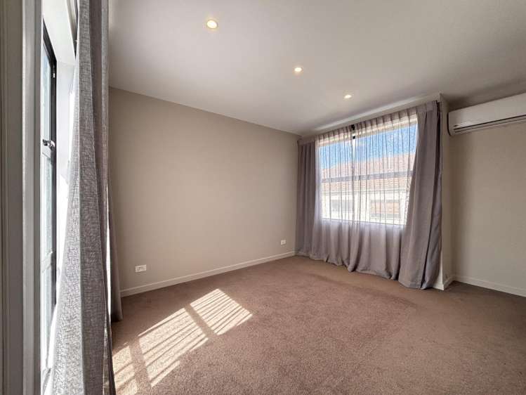 1/10 Hurley St Christchurch Central_7