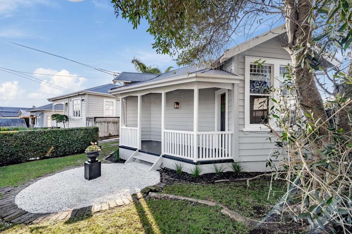 36 Halston Road_5