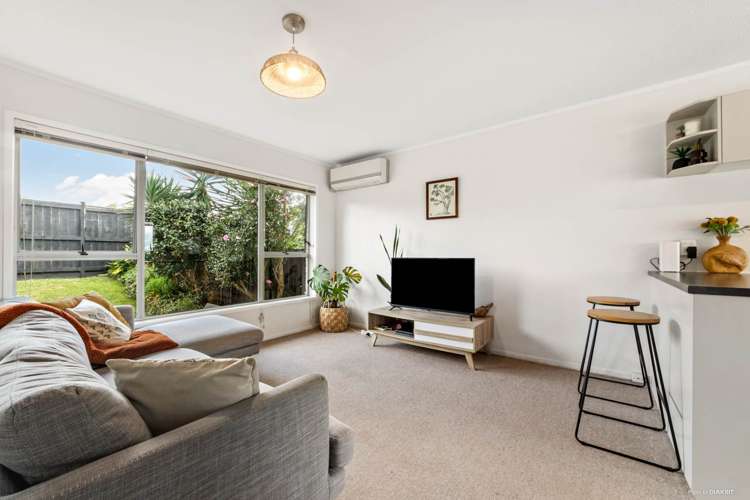 2/137 Rangatira Road Beach Haven_3