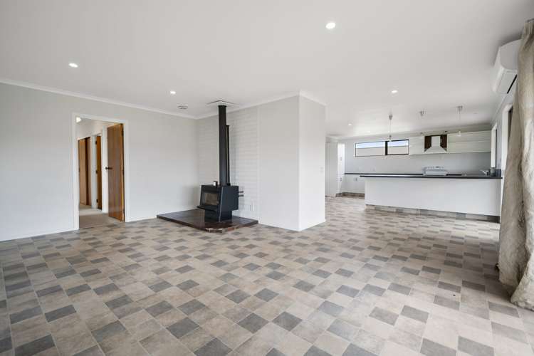 2346 Makino Road Halcombe_10