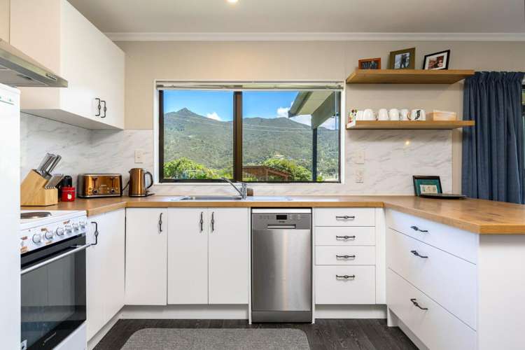 11 Okiwi Crescent Okiwi Bay_13