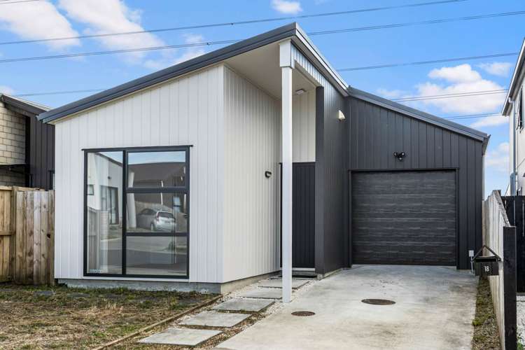 18 Puwha Street Massey_17