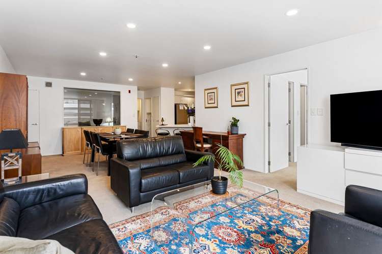 1I/175 Hurstmere Road Takapuna_1