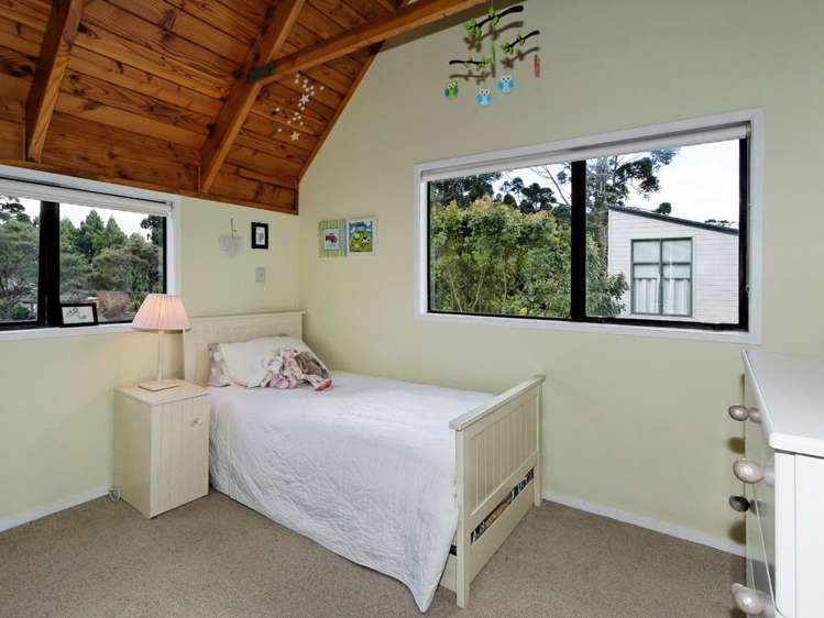 111 Daffodil Street Titirangi_14