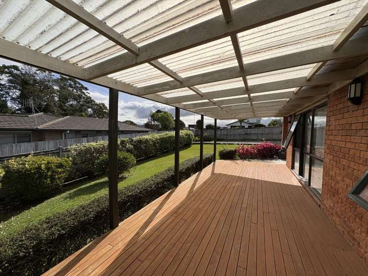 14 Roderick Place 11614_14