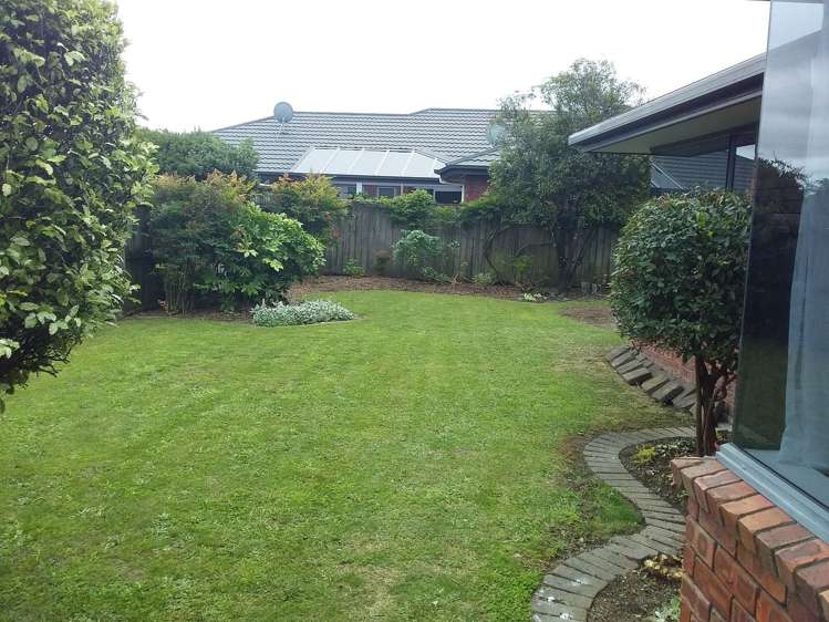 82 Aldinga Avenue Stoke_16