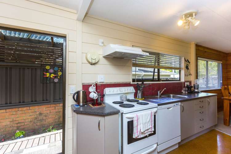 17 Forest Road Pinehaven_9