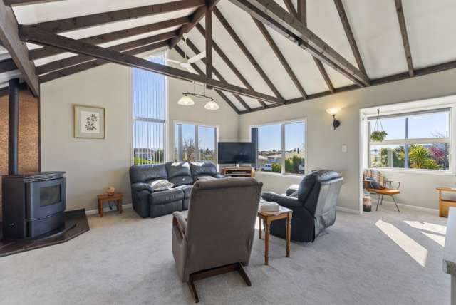 8 Newall Avenue Stoke_3