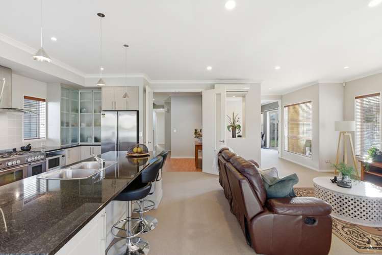 25 Applefield Court Northwood_6