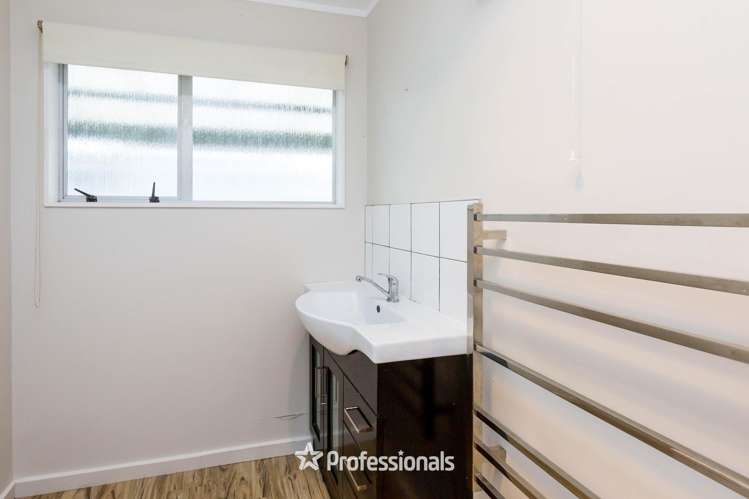 167 California Drive Totara Park_17