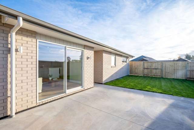 2/19A Silverwood Lane 11373_1
