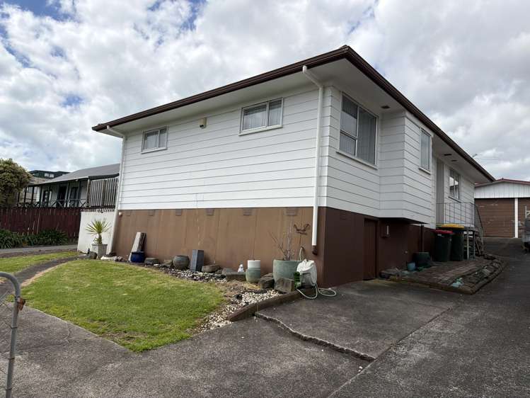 32 Aberfeldy Ave Highland Park_16