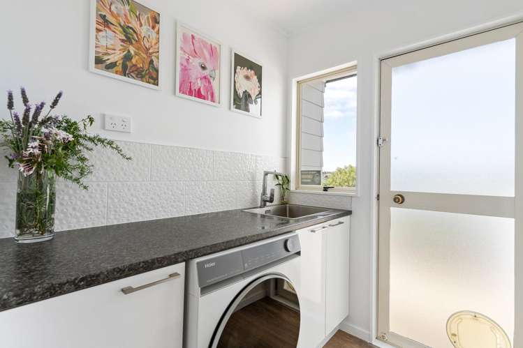 27 Ian Sage Avenue Torbay_10