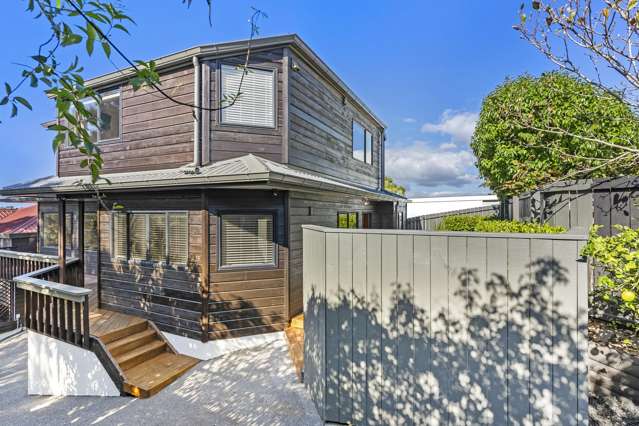 Sunlit & Stylish Remuera Living