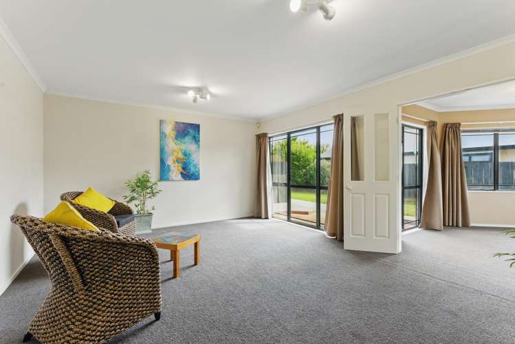 34 Strachan Way Highbury_6