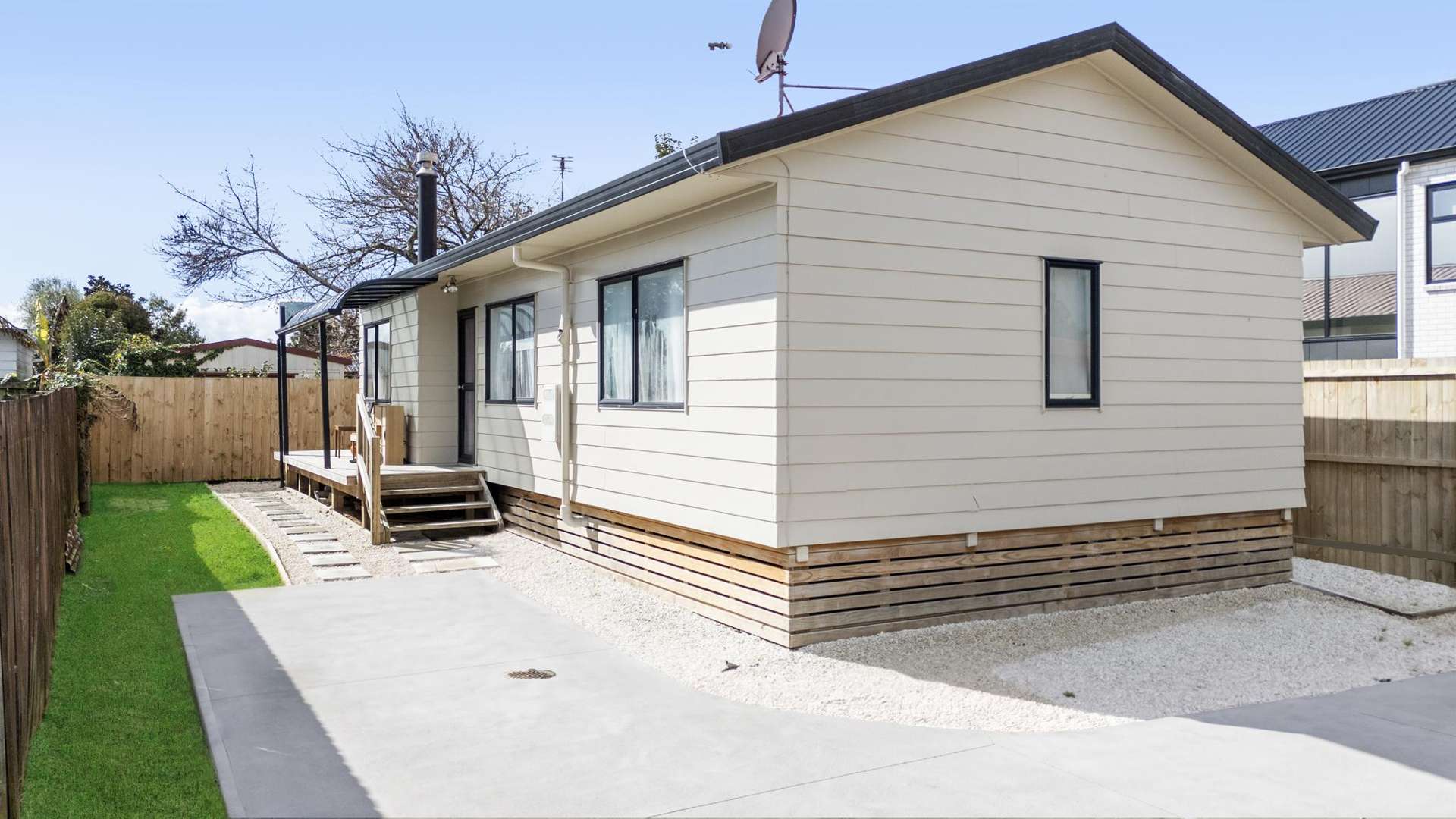 454 Swanson Road Ranui_0
