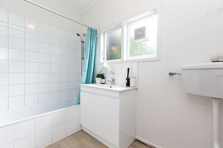 5 Elgin Way Khandallah_12